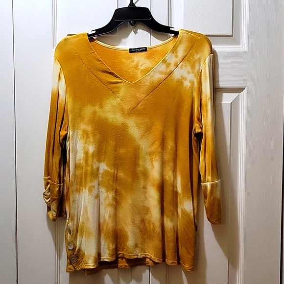 Cha cha vente top. - Picture 1 of 5